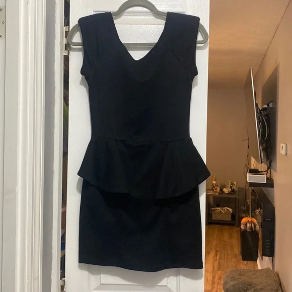 Dresses | Black Dress With Shoulder Pads | Poshmark